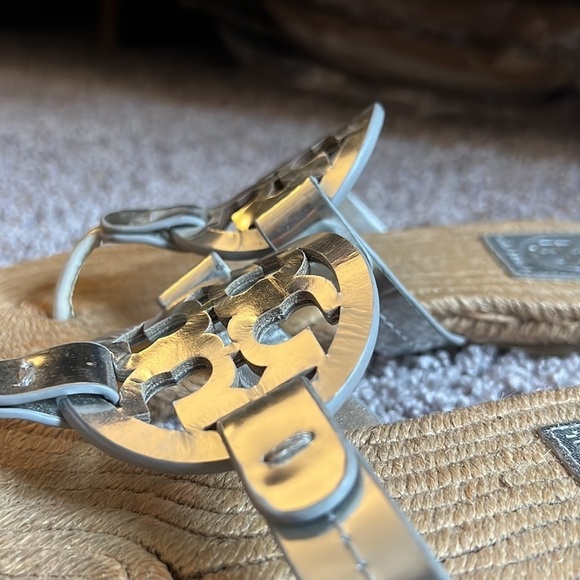 Tory Birch silver espadrille Miller sandals - Picture 16 of 16